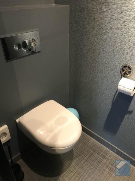 さすがにウォシュレットはないものの、トイレも清潔感あり
