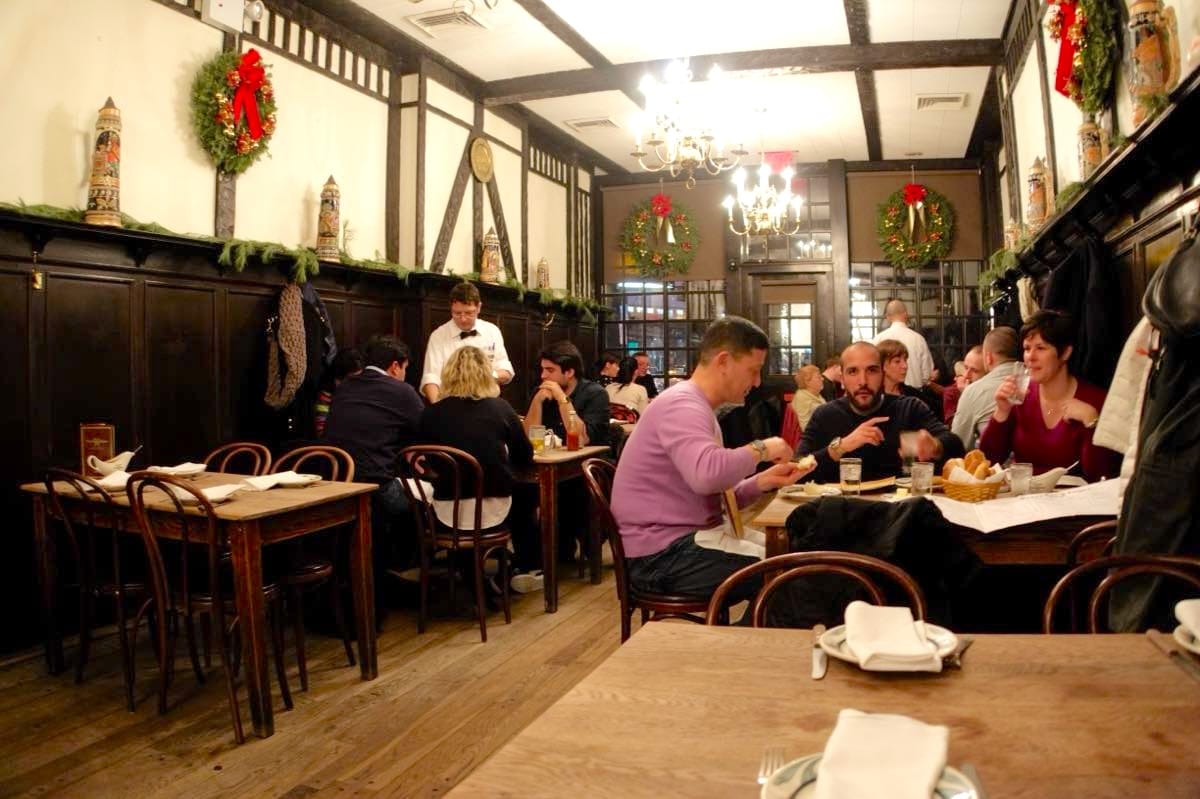 ピーター・ルーガーの店内