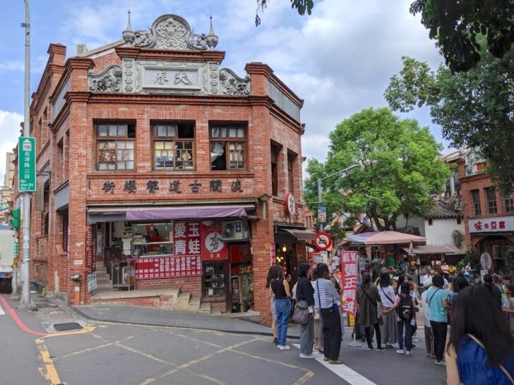 レンガ造りの建物が多数残っている