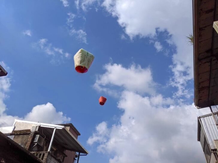 十分のランタン飛ばし