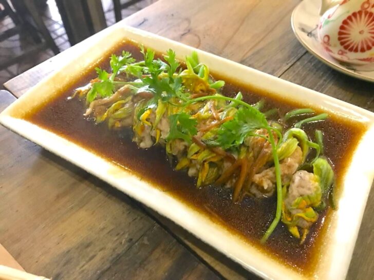 かぼちゃの花の魚肉詰め