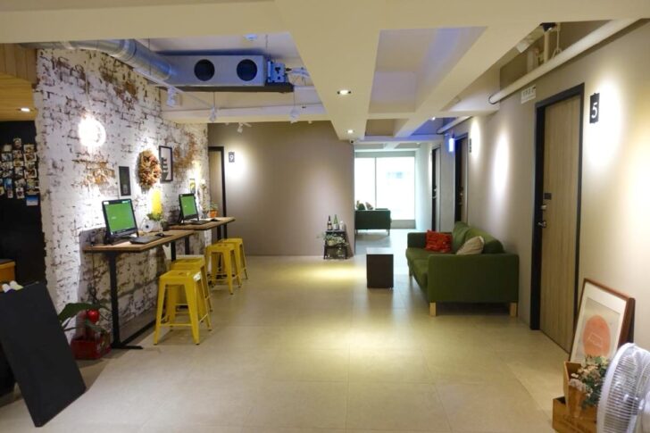 広々としたロビースペース