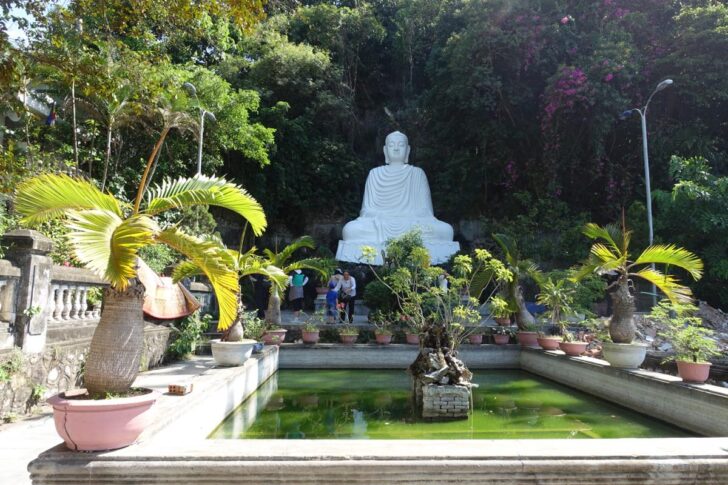 リンウン寺の観音像