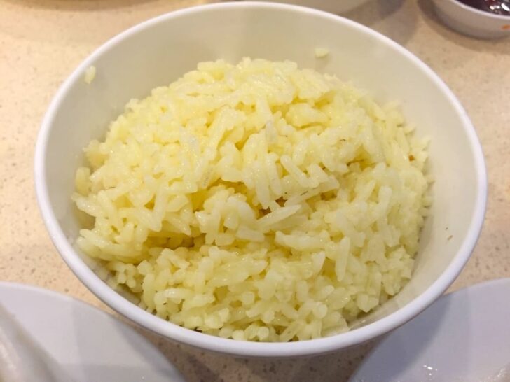 サフランライスと一緒にいただく