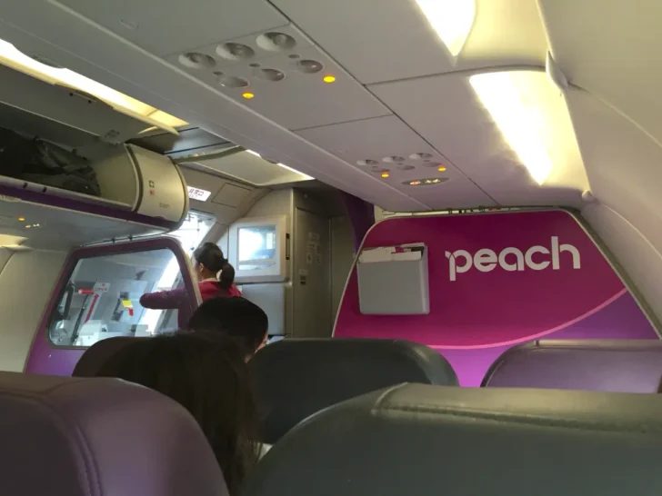 Peachの機内