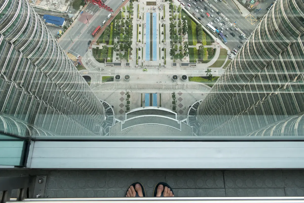 Petronas twin towers 19